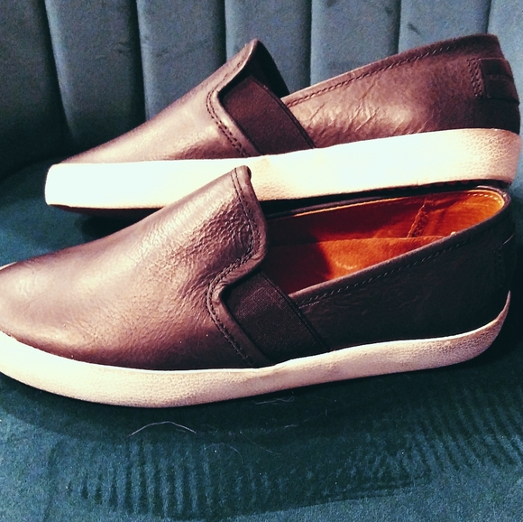 Frye Lena Slip Ons NWOT - Picture 4 of 5